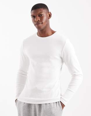 Asos Design Essentials Muscle Fit Long Sleeve T-shirt In White