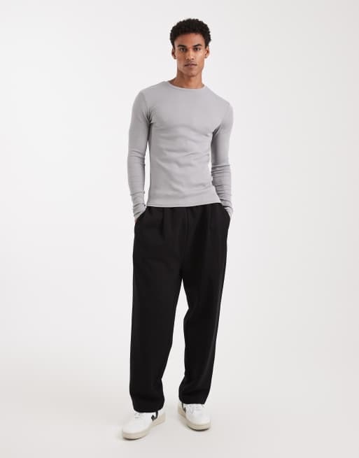 ASOS DESIGN Essentials muscle fit long sleeve t-shirt in light grey rib, 2 of 5