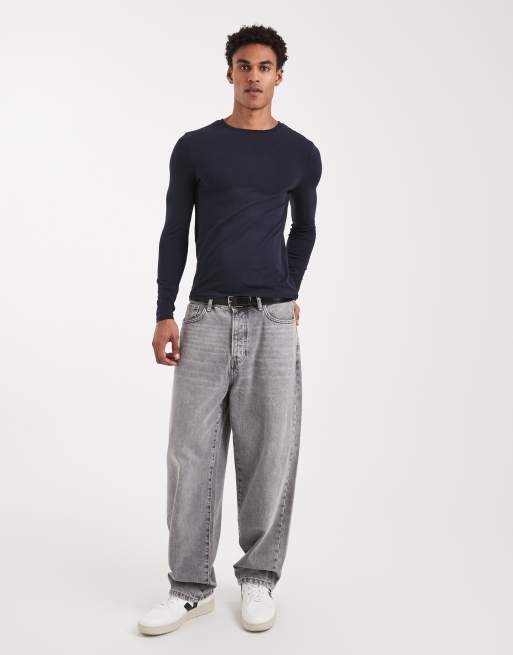 ASOS DESIGN Essentials muscle fit long sleeve t-shirt in navy, 2 of 5