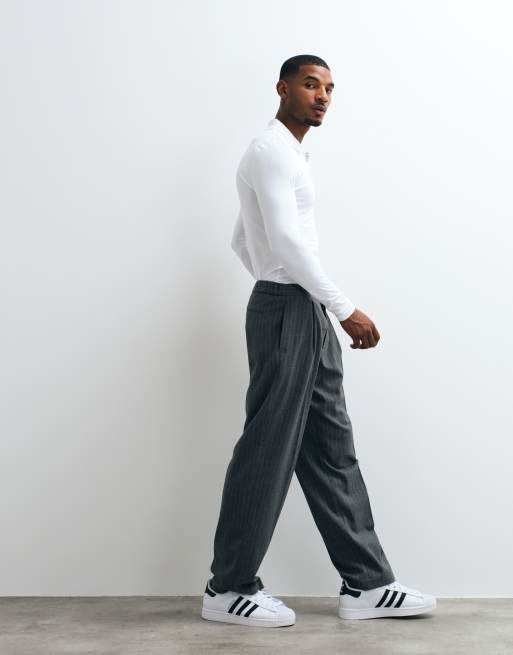 ASOS DESIGN Essentials muscle fit polo in white, 3 of 5