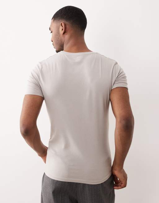 ASOS DESIGN Essentials muscle fit t-shirt in grey, 5 of 5