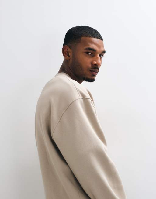 ASOS DESIGN Essentials oversized crew neck sweatshirt, 5 of 5
