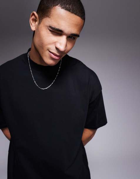 ASOS DESIGN - Essentials - Oversized hoogsluitend T-shirt in zwart - view 1
