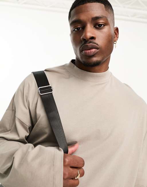 ASOS DESIGN - Essentials - Oversized hoogsluitend T-shirt met lange mouwen in lichtbruin