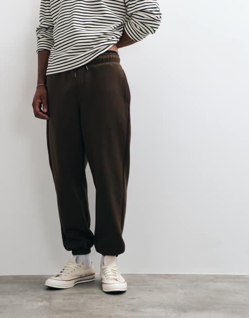 ASOS DESIGN essentials oversized joggers, 3 of 5