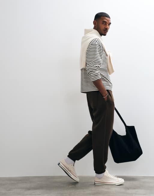ASOS DESIGN essentials oversized joggers, 4 of 5