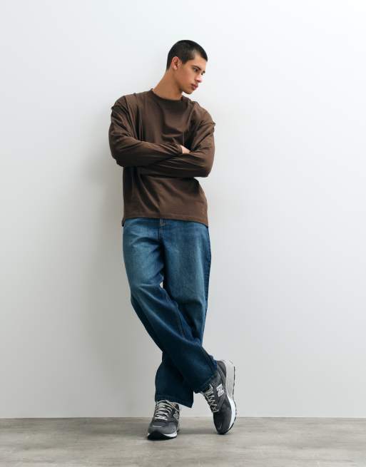 ASOS DESIGN Essentials oversized long sleeve t-shirt in brown, 2 of 5