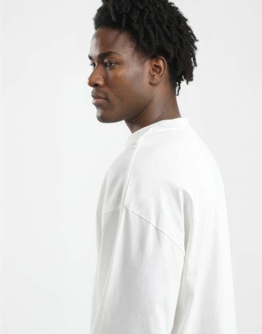 ASOS DESIGN Essentials oversized long sleeve t-shirt in cream, 4 of 5