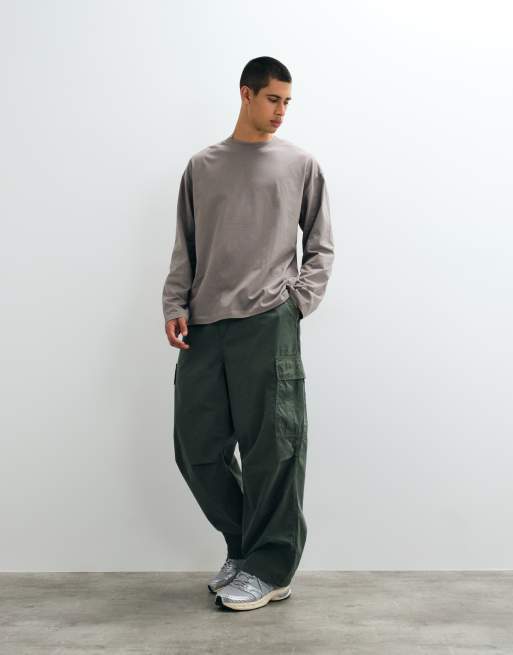 ASOS DESIGN Essentials oversized long sleeve t-shirt in gray, 3 of 5