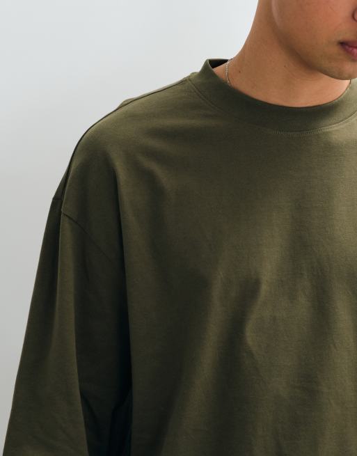 ASOS DESIGN Essentials oversized long sleeve t-shirt in khaki, 4 of 5