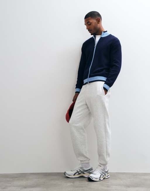 ASOS DESIGN essentials oversized sweatpants in black, 2 of 5