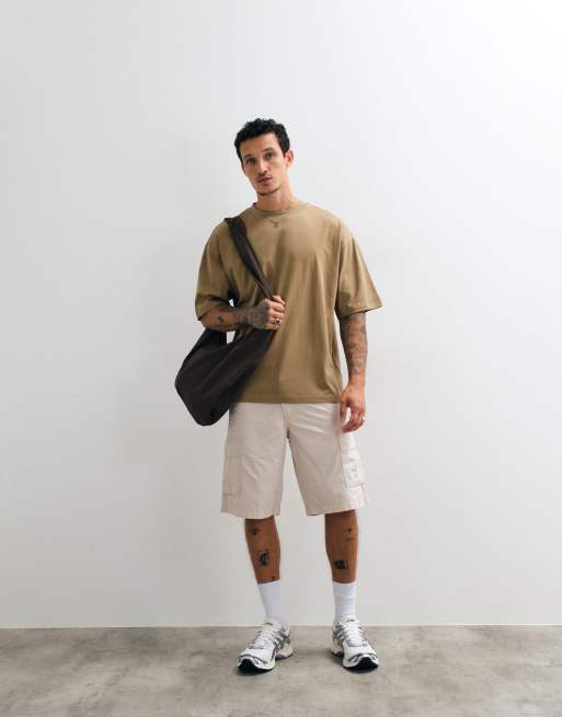 ASOS DESIGN essentials oversized T-shirt in brown, 4 of 5