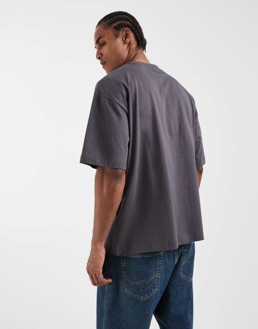 ASOS DESIGN essentials oversized t-shirt in charcoal, 5 of 5