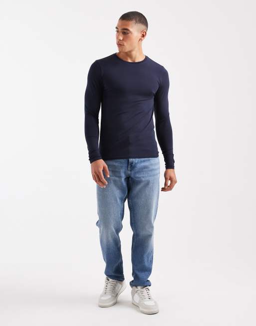 ASOS DESIGN - Essentials - Pakke med 2 tætsiddende langærmede T-shirts i beige og marineblå , 2 af 5