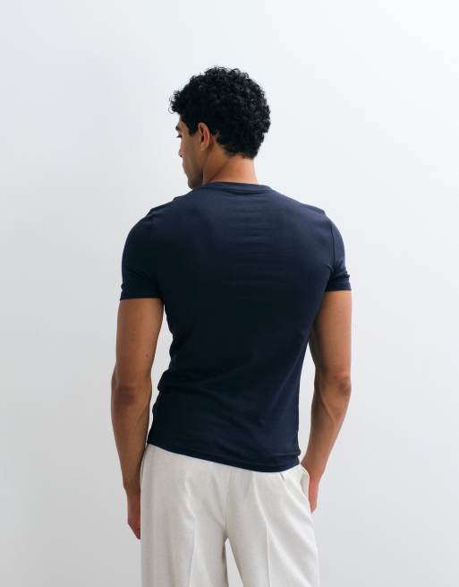 ASOS DESIGN - Essentials - Pakke med 2 tætsiddende T-shirts i hvid/marineblå, 5 af 5