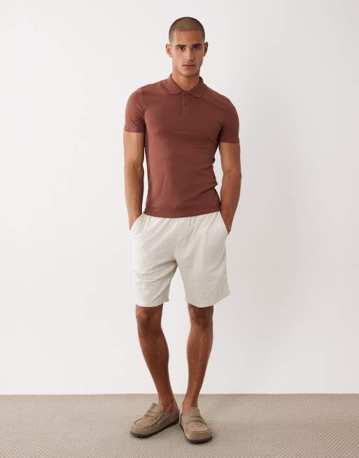ASOS DESIGN Essentials polo attillata in piqué marrone, 2 di 5