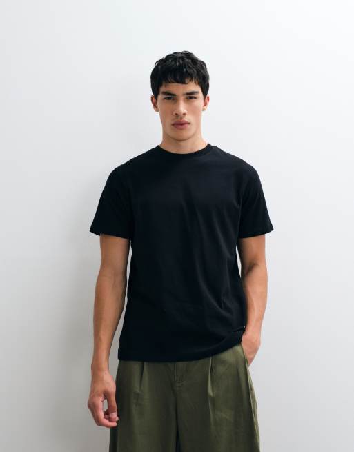 ASOS DESIGN Essentials regular fit t-shirt in black, 4 of 5