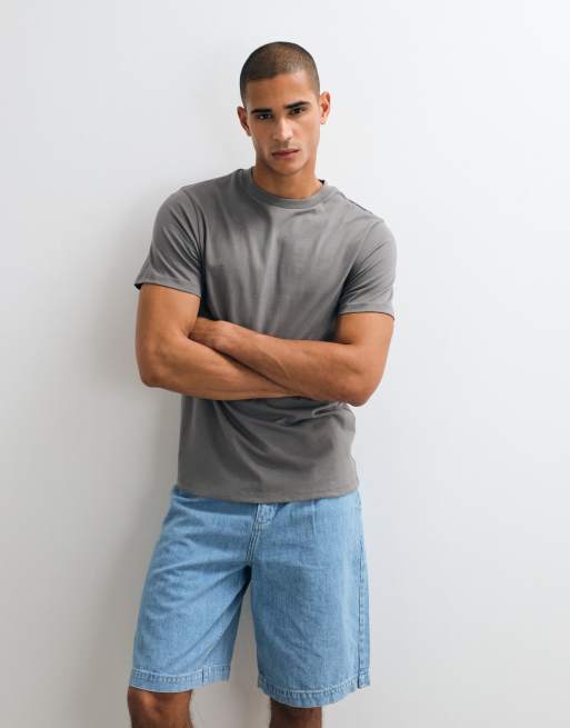 ASOS DESIGN Essentials regular fit t-shirt in charcoal, 3 of 5