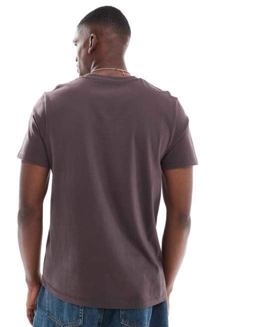ASOS DESIGN - Essentials - Regular-fit T-shirt in donkerbruin   , 4 van 4