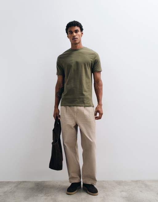 ASOS DESIGN - Essentials - Regular-fit T-shirt met ronde hals in kaki, 3 van 5