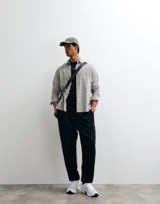 ASOS DESIGN ASOS DESIGN essentials relaxed jogger in black