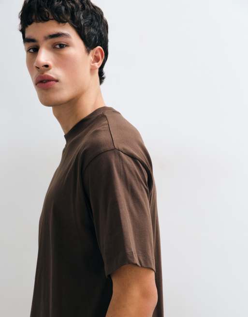 ASOS DESIGN Essentials relaxed t-shirt in brown, 2 of 5