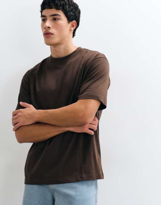 ASOS DESIGN Essentials relaxed t-shirt in brown, 4 of 5