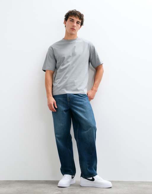 ASOS DESIGN Essentials relaxed T-shirt in gray, 2 of 5