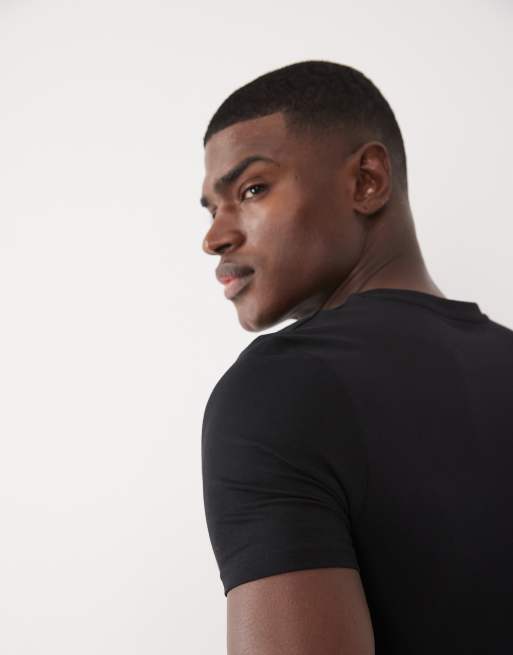 ASOS DESIGN - Essentials - Set van 2 muscle fit T-shirts in zwart en crème, 2 van 5