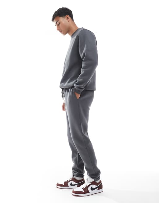 ASOS DESIGN essentials slim jogger in dark grey, 3 of 5