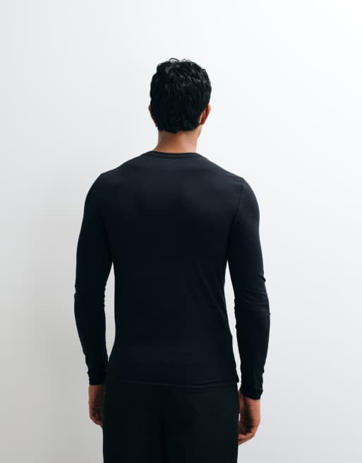ASOS DESIGN – Essentials – Svart t-shirt i muscle fit med långa ärmar, 5 av 5