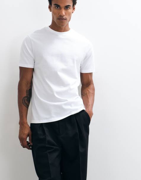 ASOS DESIGN Essentials t-shirt in white - view 1