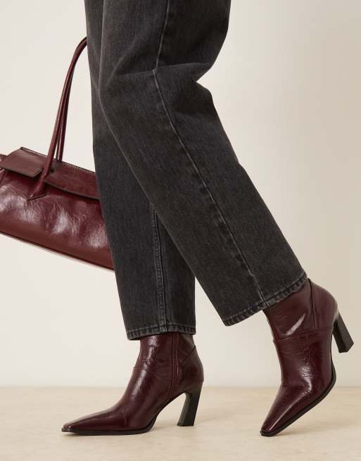 ASOS DESIGN – Estella – Stiefeletten aus schwarzem Leder mit kantiger Zehenpartie, 2 von 4