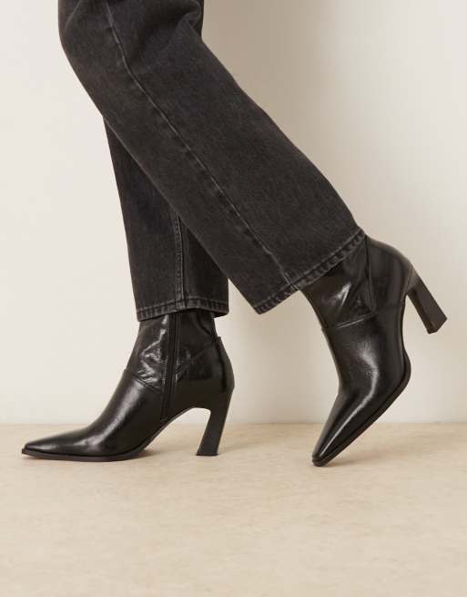 ASOS DESIGN – Estella – Svarta ankelboots i läder med mejslad tå, 2 av 4