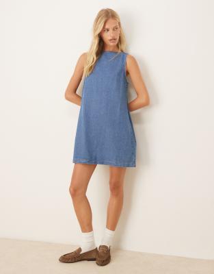ASOS DESIGN - Etuikleid aus Jeansstoff mit Detail auf der Rückseite-Blau