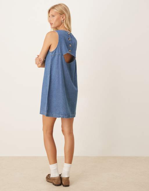 ASOS DESIGN – Etuikleid aus Jeansstoff mit Detail auf der Rückseite, 3 von 4
