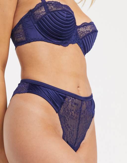 ASOS DESIGN – Evanna – Brazilian-trosor i satin med spetsdetalj, 3 av 4