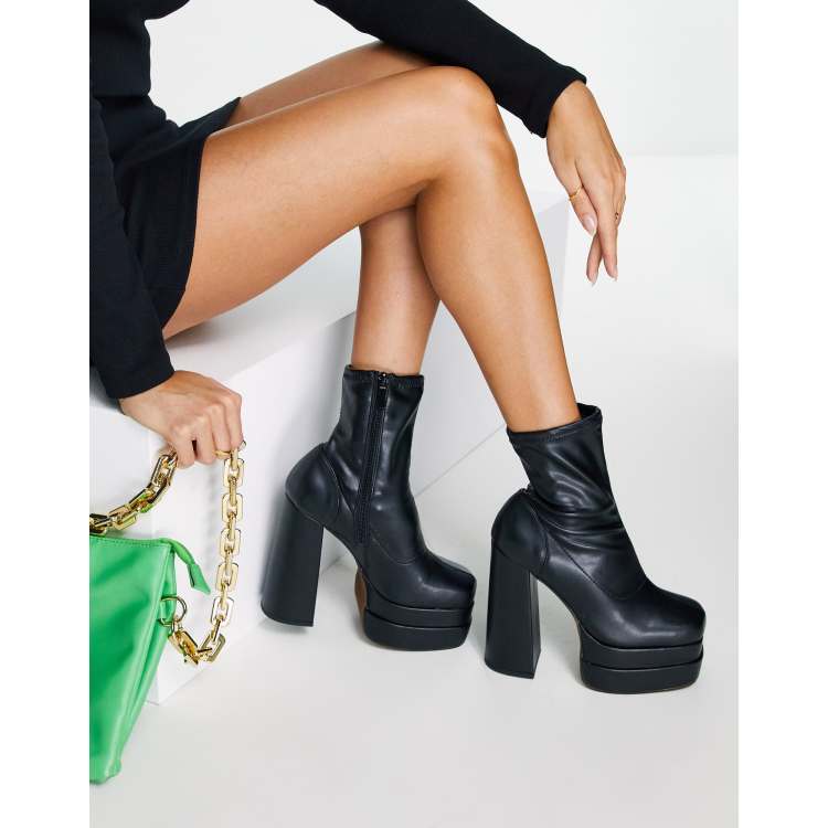 ASOS DESIGN Evelyn Plateaustiefel mit hohem Absatz in Schwarz ASOS