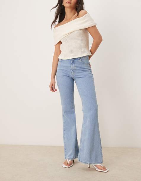 ASOS DESIGN – Everyday – Ausgestellte, mittelblaue Jeans - view 1