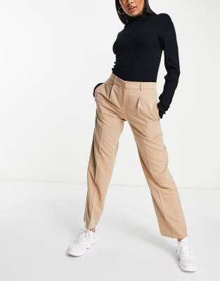 ASOS DESIGN ASOS DESIGN everyday slouch boy trousers in camel-Blonde
