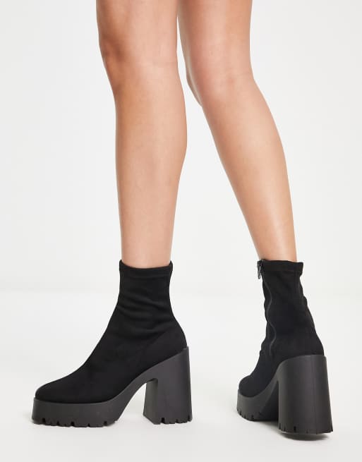 læber Manifold Lavet af ASOS DESIGN Evolve high heeled cleated sock boots in black | ASOS