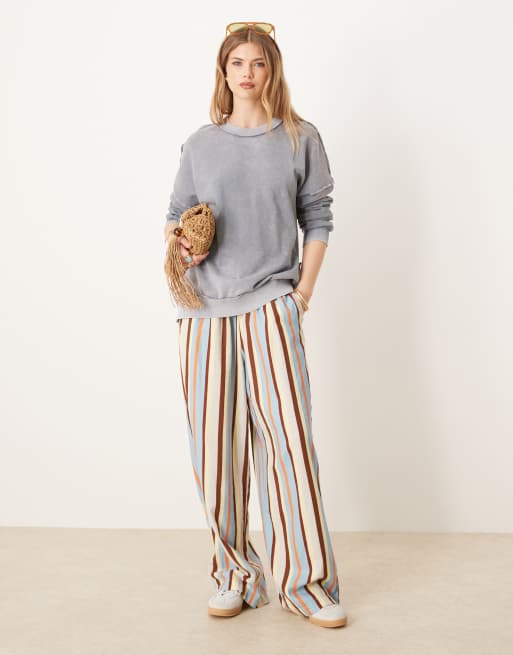 ASOS DESIGN exposed seams brushback twist back sweatshirt in washed blue, 4 of 4