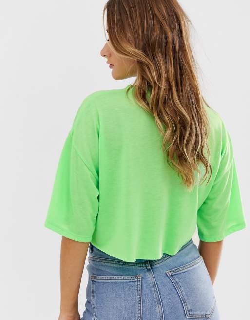 ASOS DESIGN – Extra kort t-shirt med råskuren kant, 2 av 4