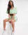 Thumbnail 1 von 4