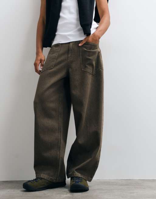ASOS DESIGN extreme baggy jeans in khaki with fatigue pockets , 3 of 5