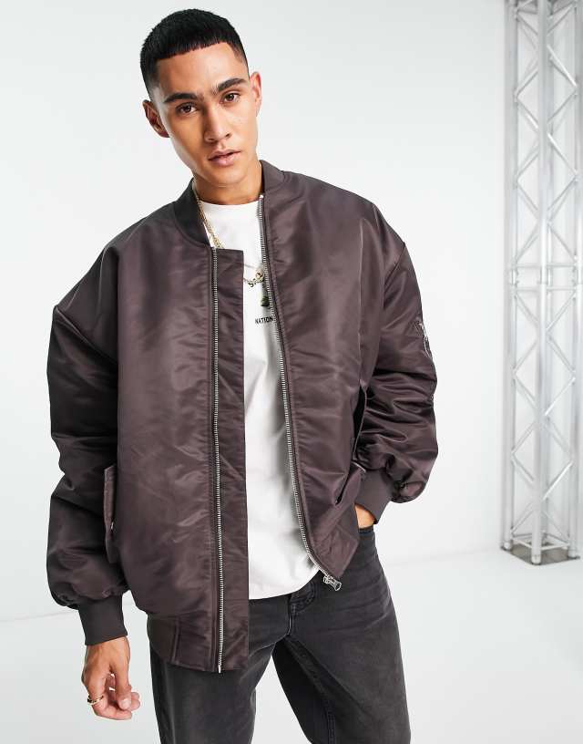 ASOS DESIGN - extreme oversized bomber jacket with ma1 pocket in brown