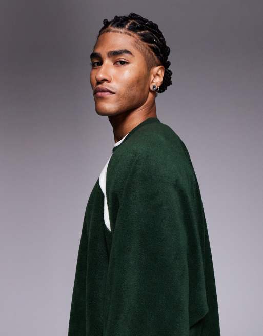 ASOS DESIGN extreme oversized fleece sweatshirt with raglan sleeve in dark green, 4 of 5