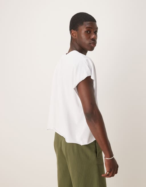 ASOS DESIGN extreme oversized heavyweight cropped sleeveless t-shirt with raw edge in white, 4 of 4