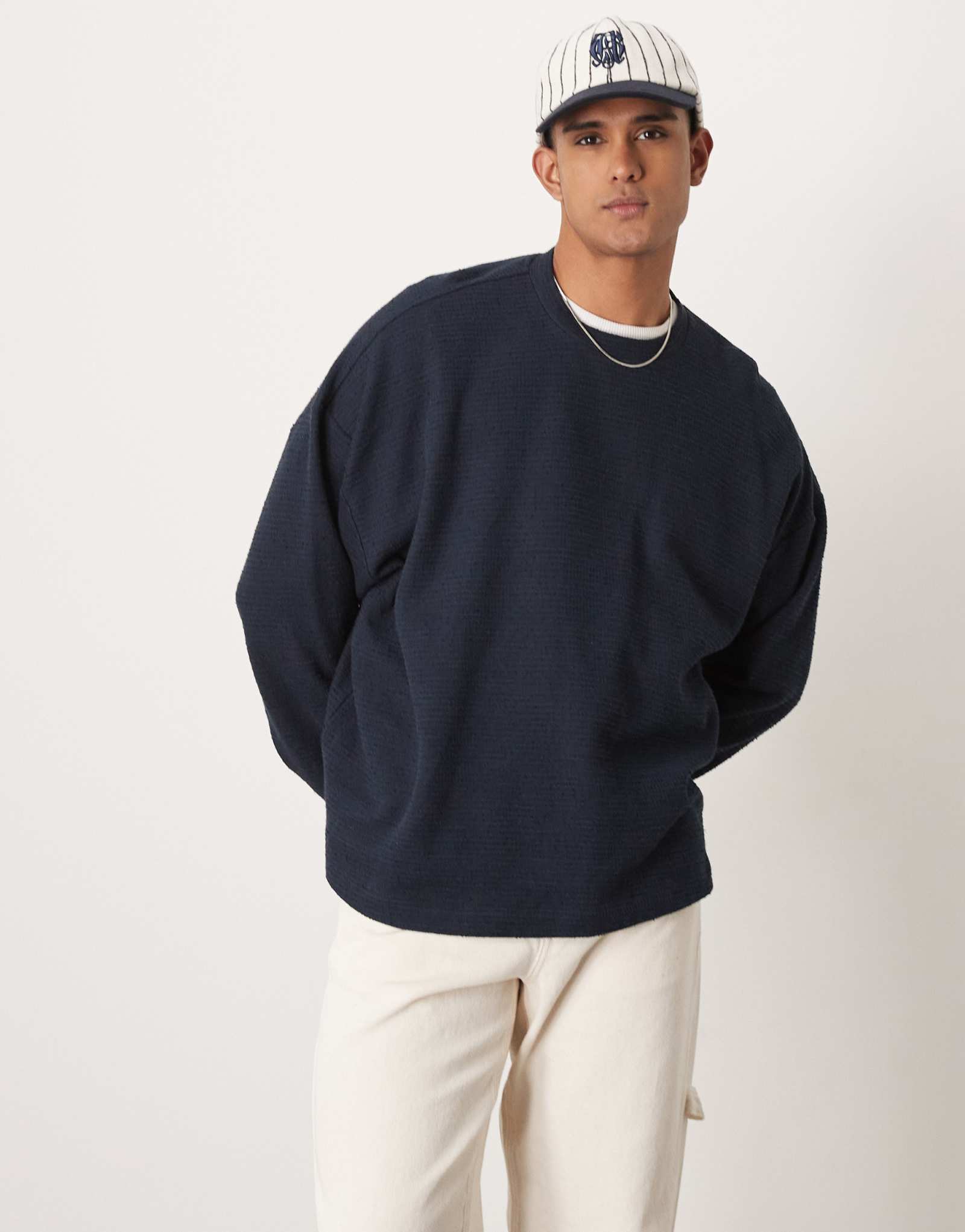 Футболка ASOS DESIGN extreme oversize с текстурой и длинным рукавом темно-синего цвета