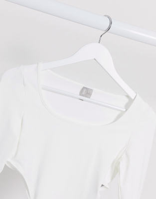 long sleeve scoop neck bodysuit